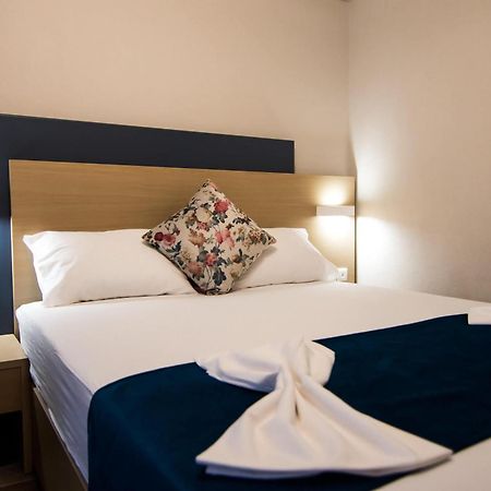 Ippokampos Holidays Apartamento Vrasná Exterior foto