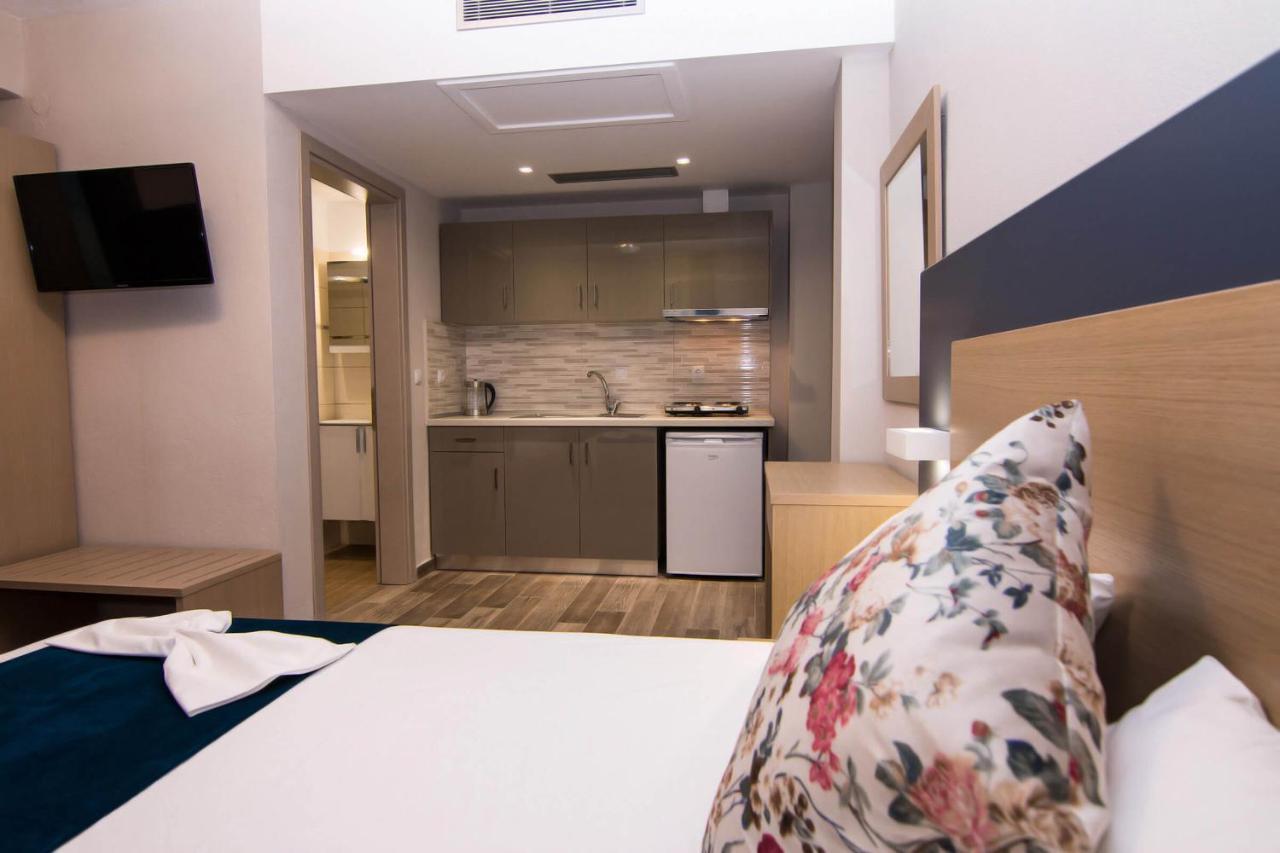 Ippokampos Holidays Apartamento Vrasná Exterior foto