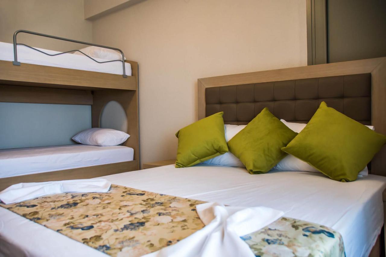 Ippokampos Holidays Apartamento Vrasná Exterior foto